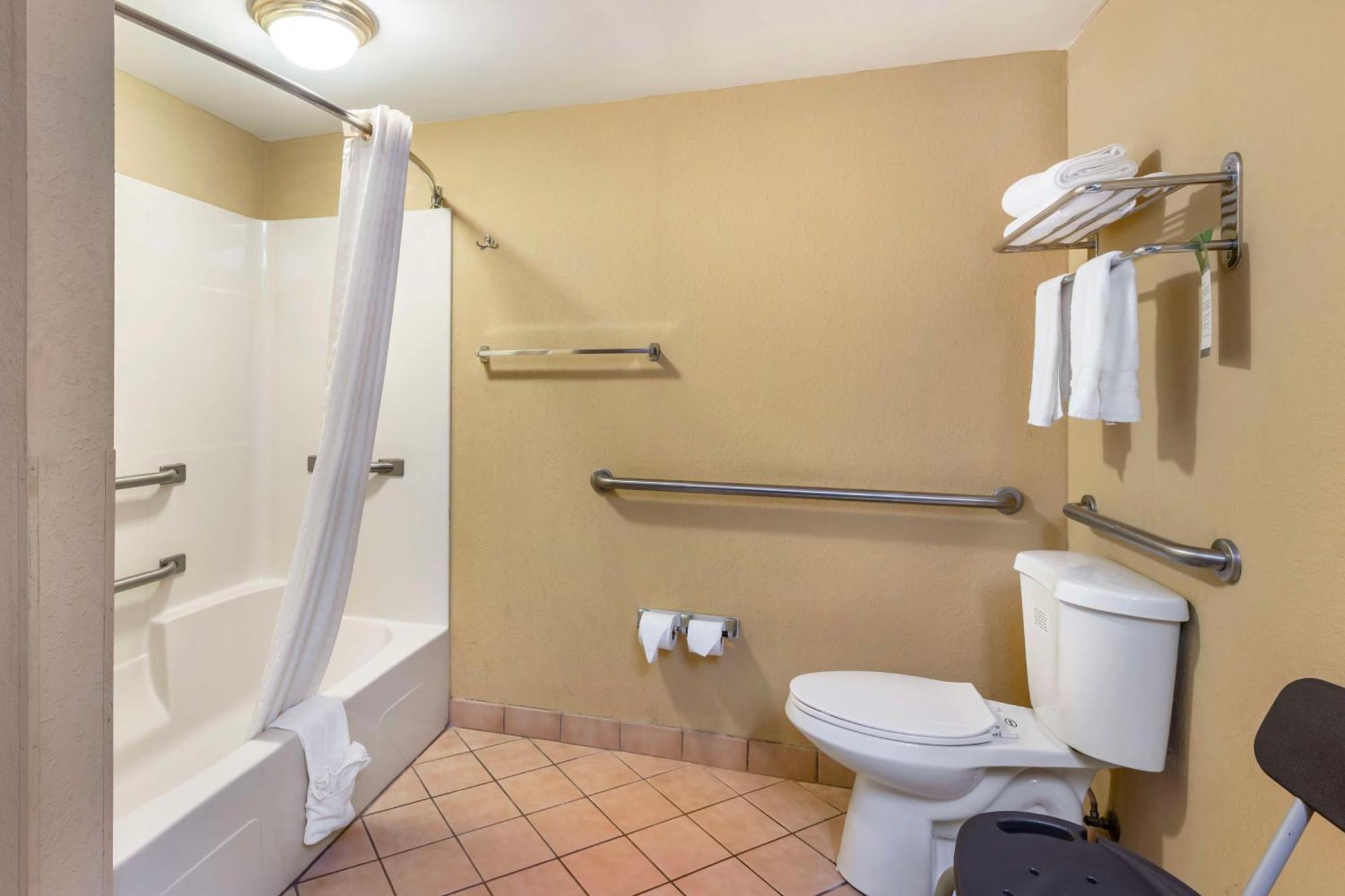Best Western Bradford Inn Swainsboro Экстерьер фото